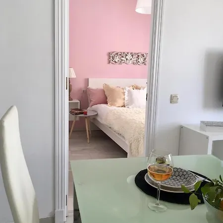 La Estacion Apartment *